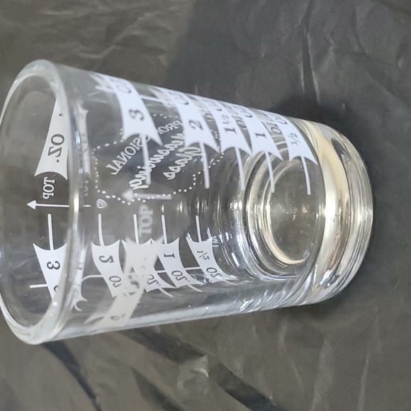 Measuring Shot Glass 4 oz - Picture 4 of 8